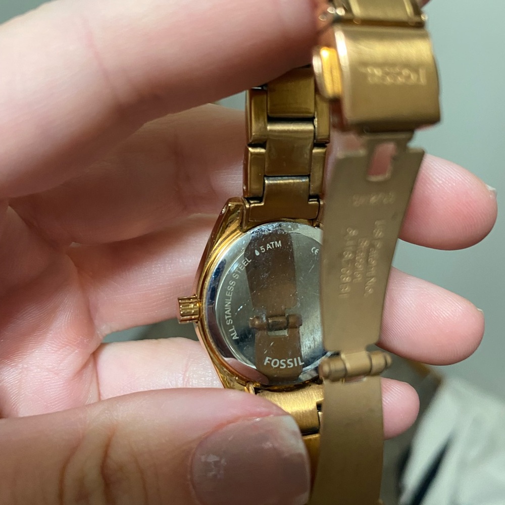 Fossil Watch - Picture 3 of 3